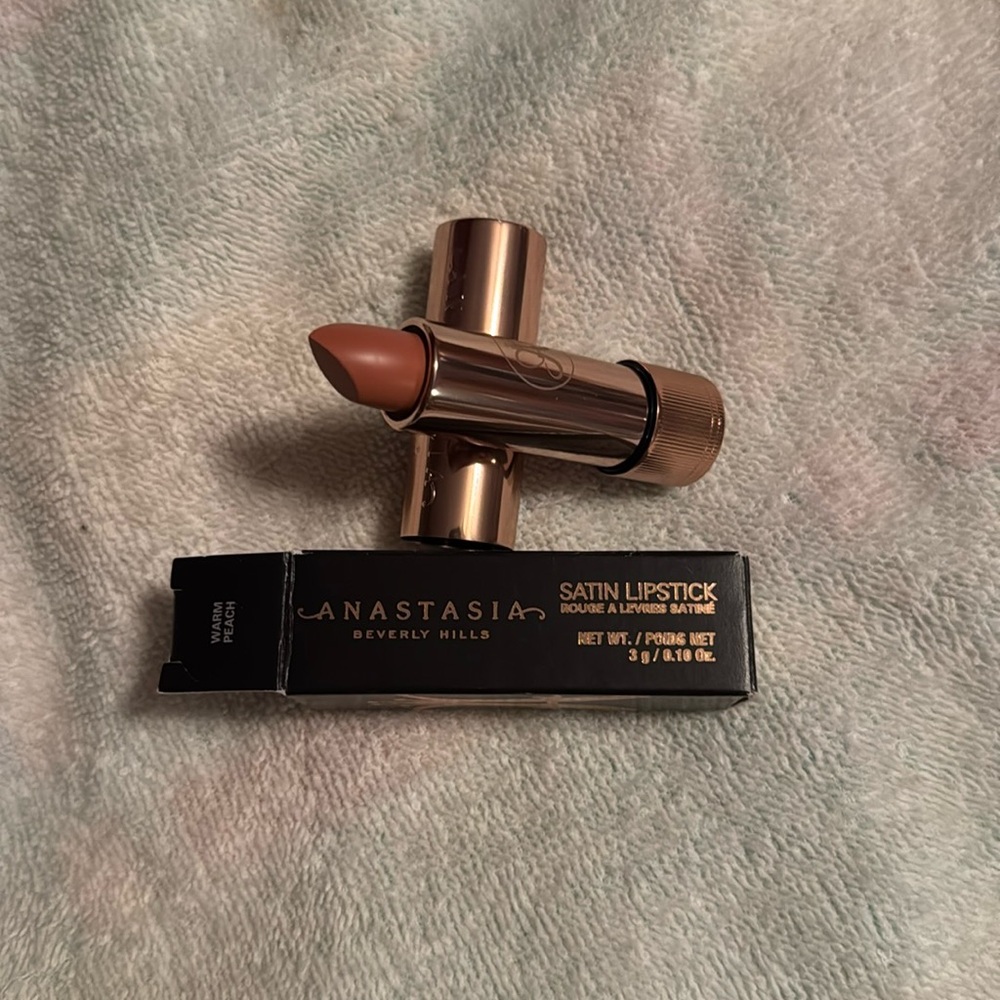 Anastasia Beverly Hills Satin Lipstick Warm Peach Vegan 3g